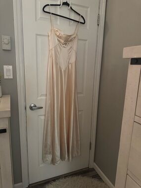 lucia floral dress in grey Lucia Midi Dress main image 1